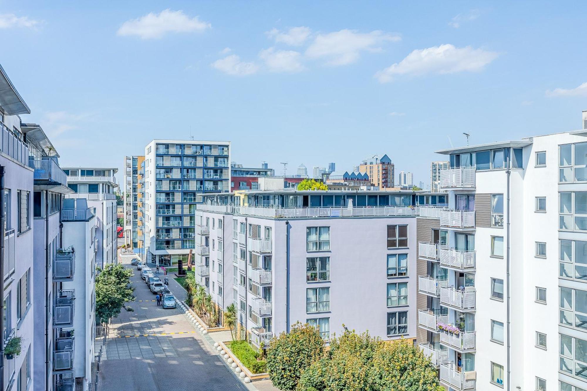 Peaceful In Deptford, 5 Mins Dlr Apartment
