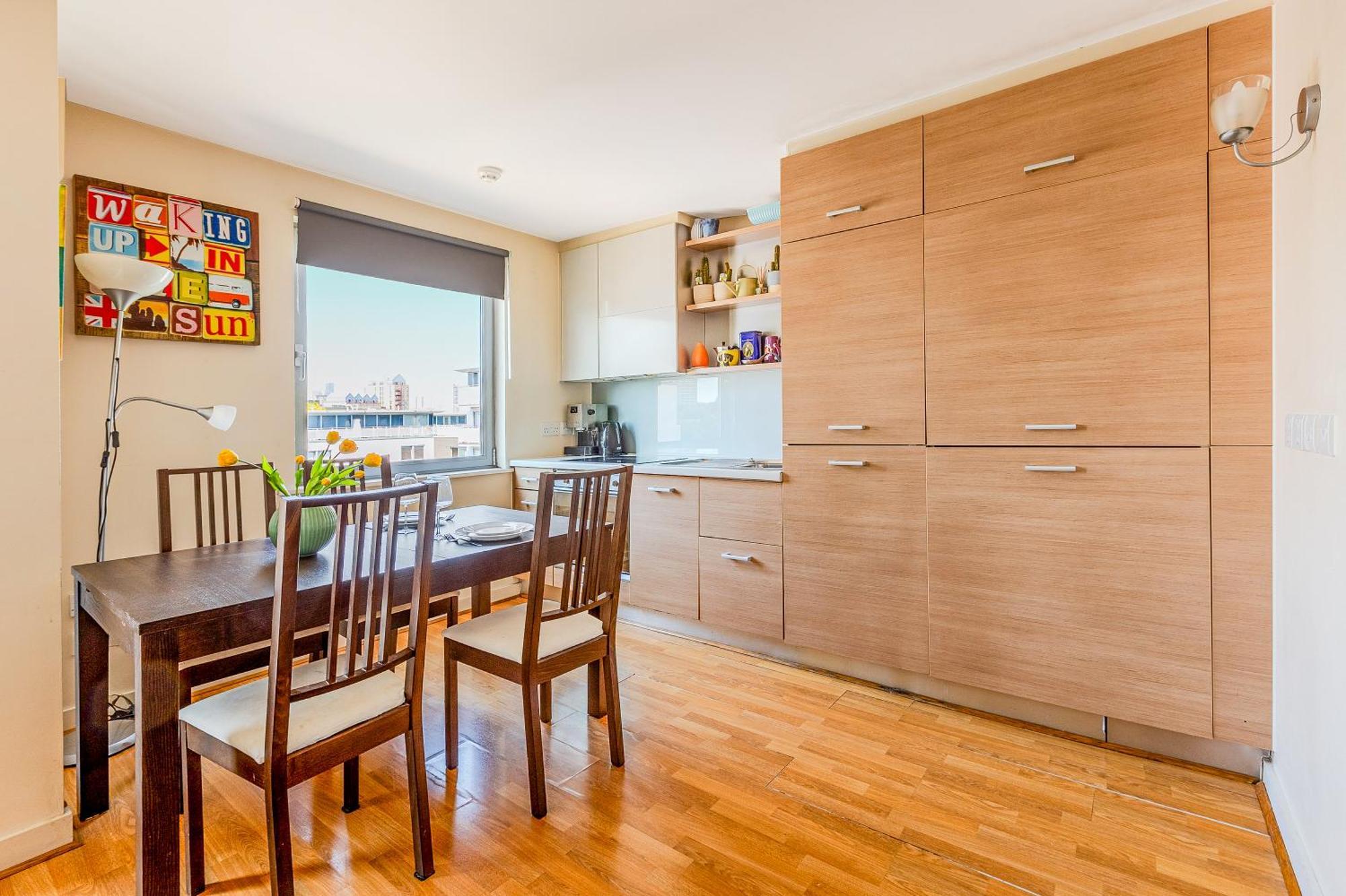 Peaceful In Deptford, 5 Mins Dlr Apartment London